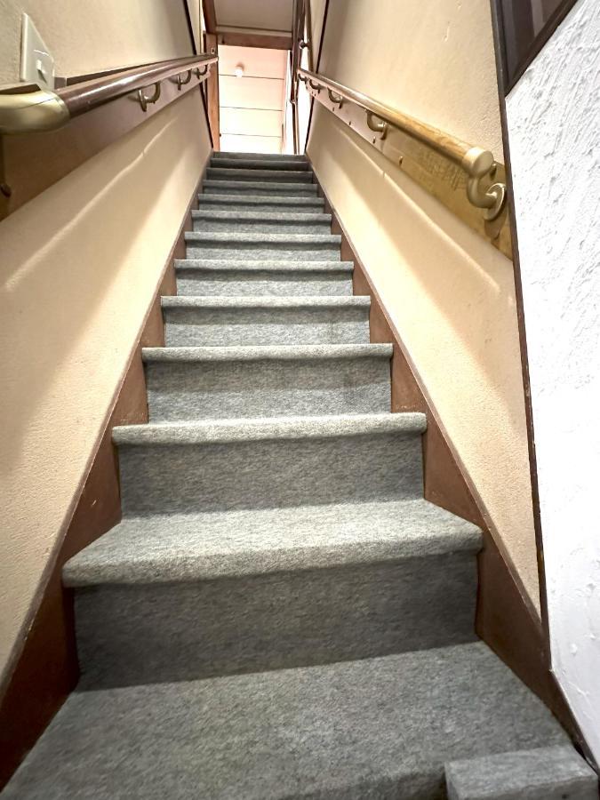 4 Minute Walk From The Station,usj33min Kix48min Namba10min, Convenience Store, Coin Laundry, Public Bath, 1 Minute Walk Kitakagaya , 6 Ppl, Near Namba To 10min,駅近徒歩4分一軒家貸切北加賀屋駅からなんば駅まで10分 * Ōsaka